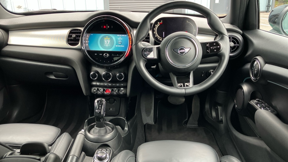 MINI Hatchback 1.5 Cooper Exclusive 5dr Auto Petrol Hatchback - Image 5