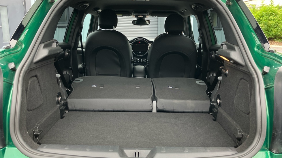 MINI Hatchback 1.5 Cooper Exclusive 5dr Auto Petrol Hatchback - Image 39