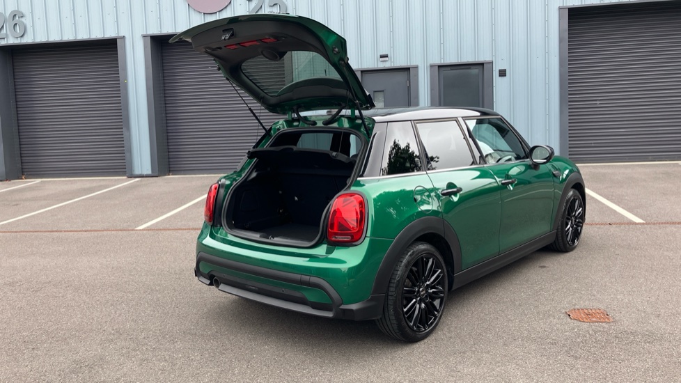 MINI Hatchback 1.5 Cooper Exclusive 5dr Auto Petrol Hatchback - Image 40