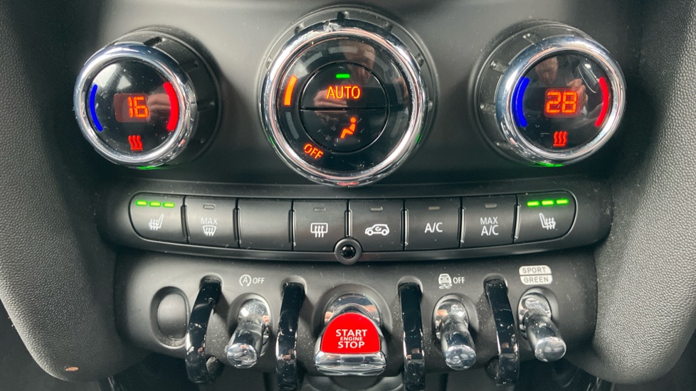 MINI Hatchback 1.5 Cooper Exclusive 5dr Auto Petrol Hatchback - Image 58