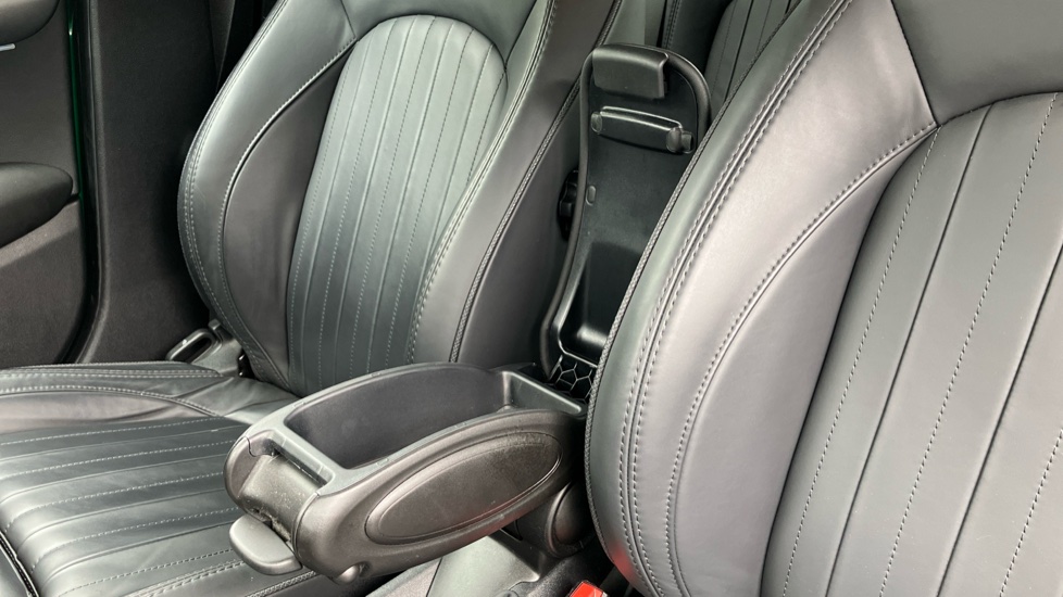 MINI Hatchback 1.5 Cooper Exclusive 5dr Auto Petrol Hatchback - Image 65