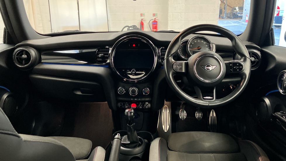 MINI Hatchback 1.5 Cooper Sport 3dr Petrol Hatchback - Image 4