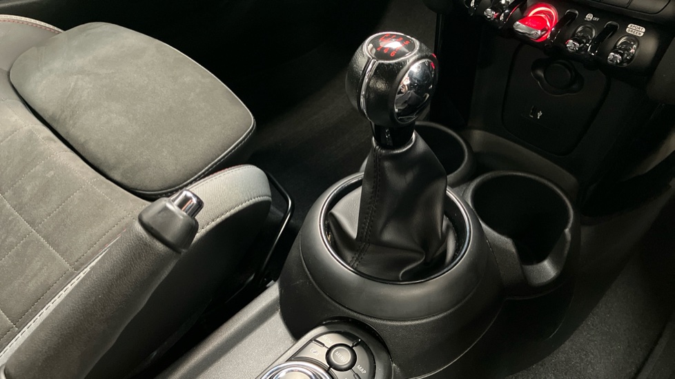 MINI Hatchback 1.5 Cooper Sport 3dr Petrol Hatchback - Image 10