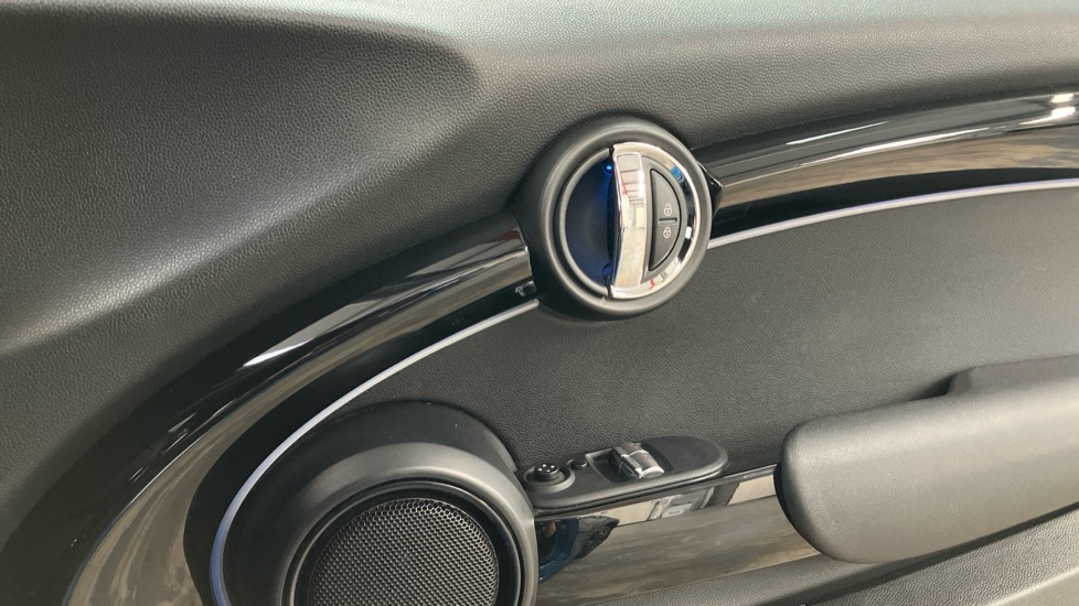 MINI Hatchback 1.5 Cooper Sport 3dr Petrol Hatchback - Image 20