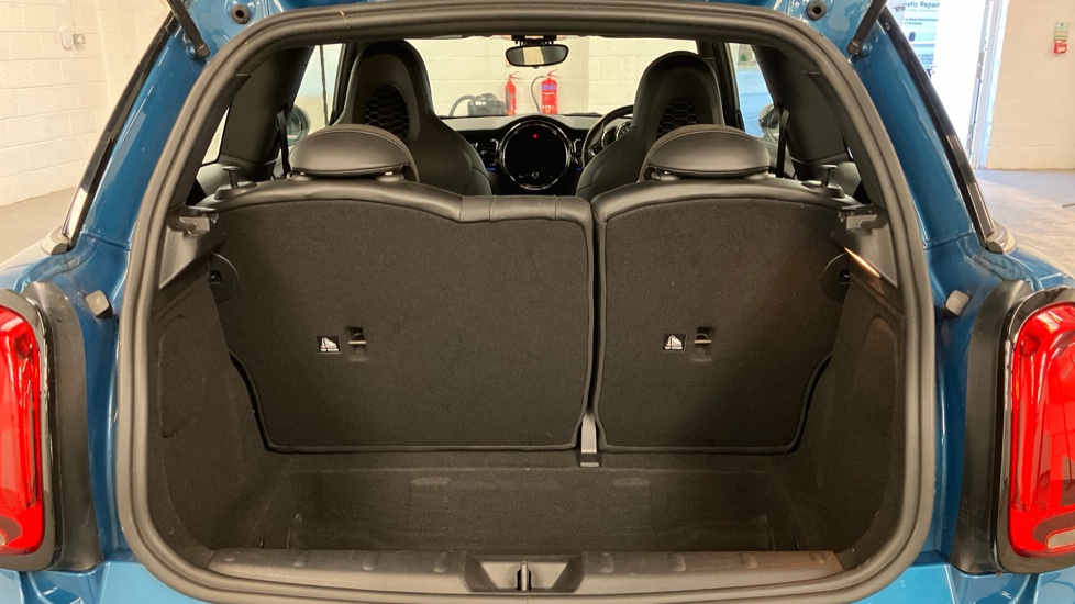 MINI Hatchback 1.5 Cooper Sport 3dr Petrol Hatchback - Image 24