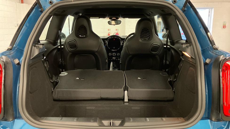 MINI Hatchback 1.5 Cooper Sport 3dr Petrol Hatchback - Image 25