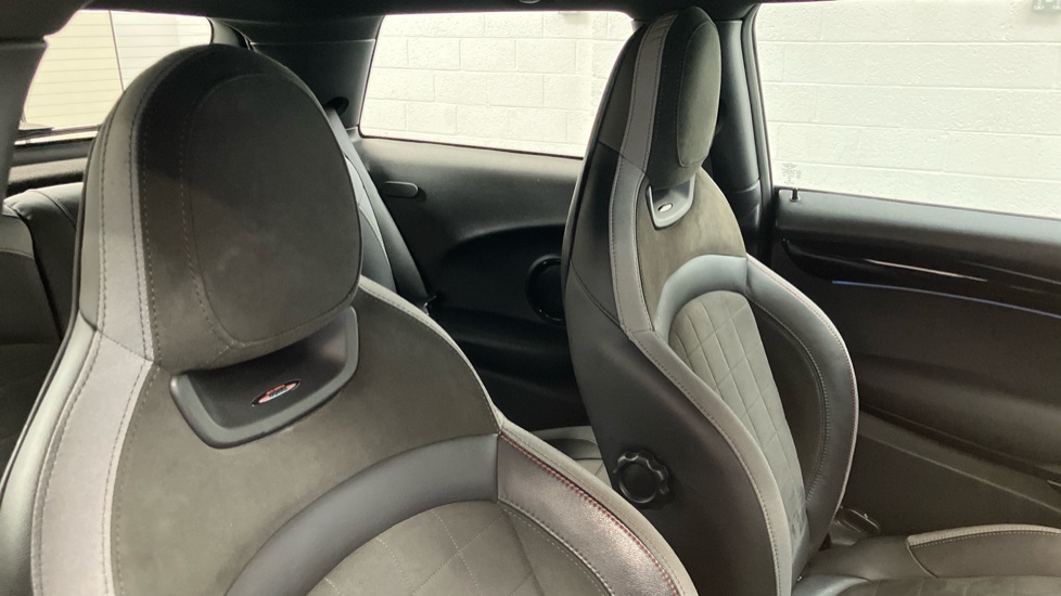 MINI Hatchback 1.5 Cooper Sport 3dr Petrol Hatchback - Image 41