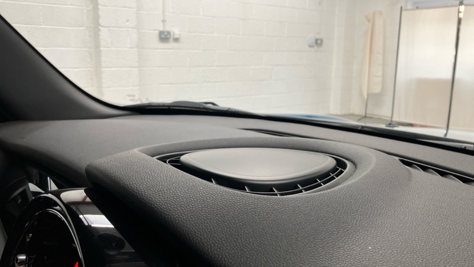 MINI Hatchback 1.5 Cooper Sport 3dr Petrol Hatchback - Image 47