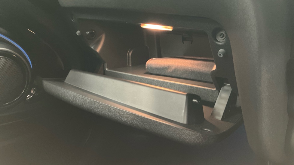 MINI Hatchback 1.5 Cooper Sport 3dr Petrol Hatchback - Image 50