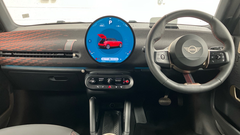 MINI Cooper 160kW SE Sport 54kWh 3dr Auto Electric Hatchback - Image 4