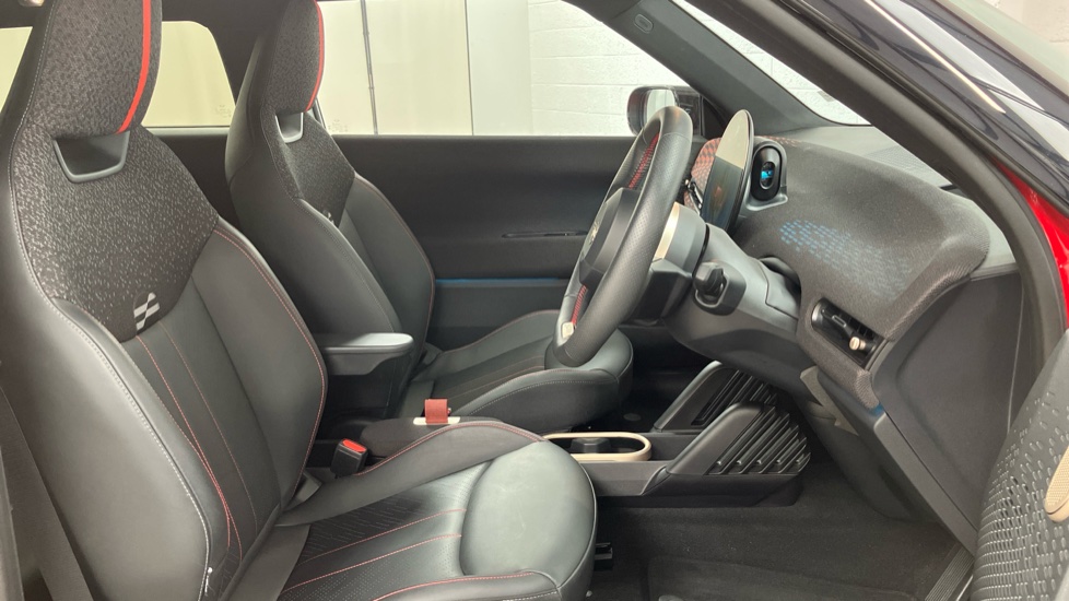 MINI Cooper 160kW SE Sport 54kWh 3dr Auto Electric Hatchback - Image 11