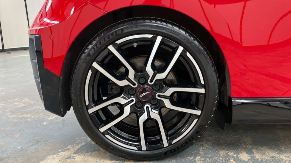 MINI Cooper 160kW SE Sport 54kWh 3dr Auto Electric Hatchback - Image 38