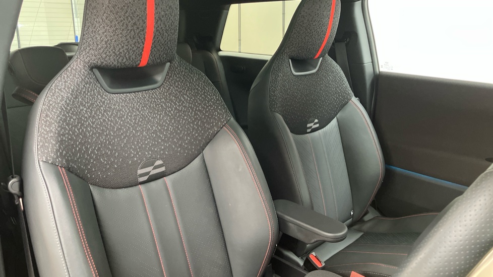 MINI Cooper 160kW SE Sport 54kWh 3dr Auto Electric Hatchback - Image 52