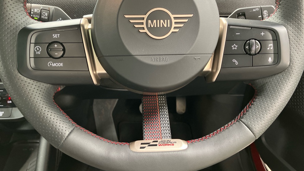 MINI Cooper 160kW SE Sport 54kWh 3dr Auto Electric Hatchback - Image 61