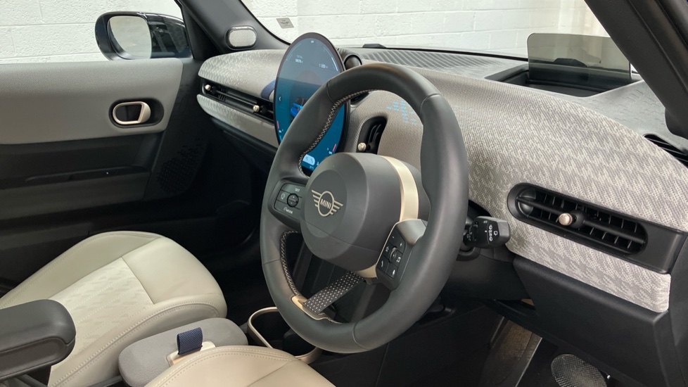 MINI Cooper 1.5 C Exclusive 5dr Auto Petrol Hatchback - Image 6