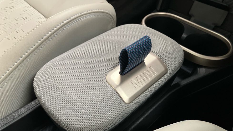 MINI Cooper 1.5 C Exclusive 5dr Auto Petrol Hatchback - Image 19