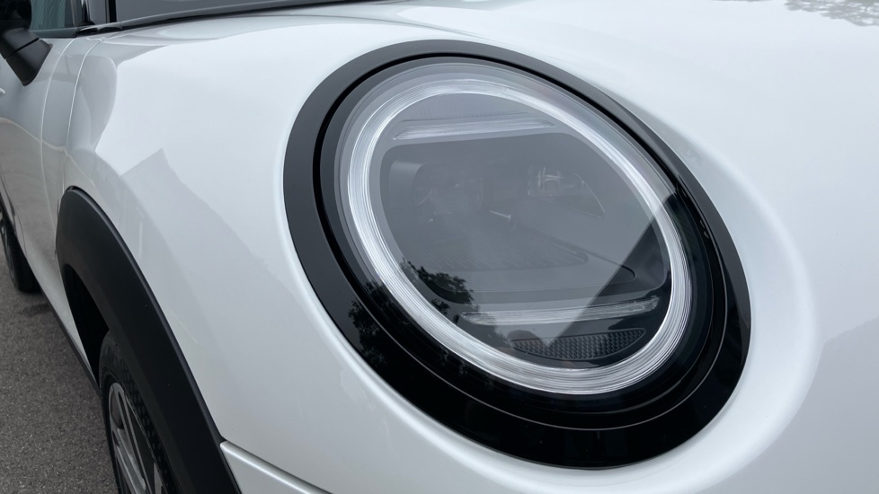 MINI Cooper 2.0 S Classic [Level 2] 5dr Auto Petrol Hatchback - Image 23