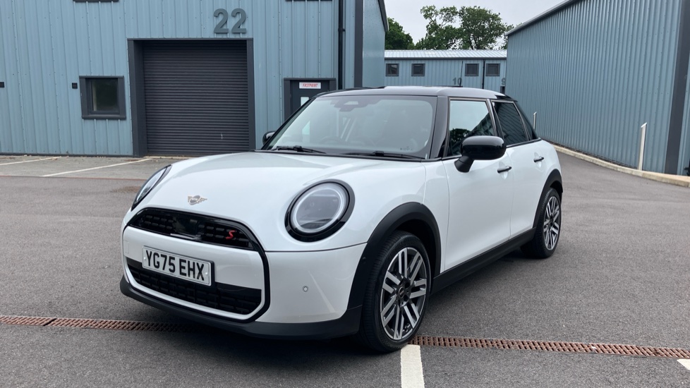 MINI Cooper 2.0 S Classic [Level 2] 5dr Auto Petrol Hatchback - Image 33