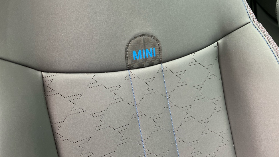 MINI Cooper 2.0 S Classic 5dr Auto Petrol Hatchback - Image 77