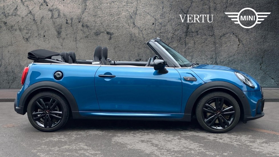 MINI Convertible 2.0 Cooper S Sport 2dr Auto Petrol Convertible - Image 3