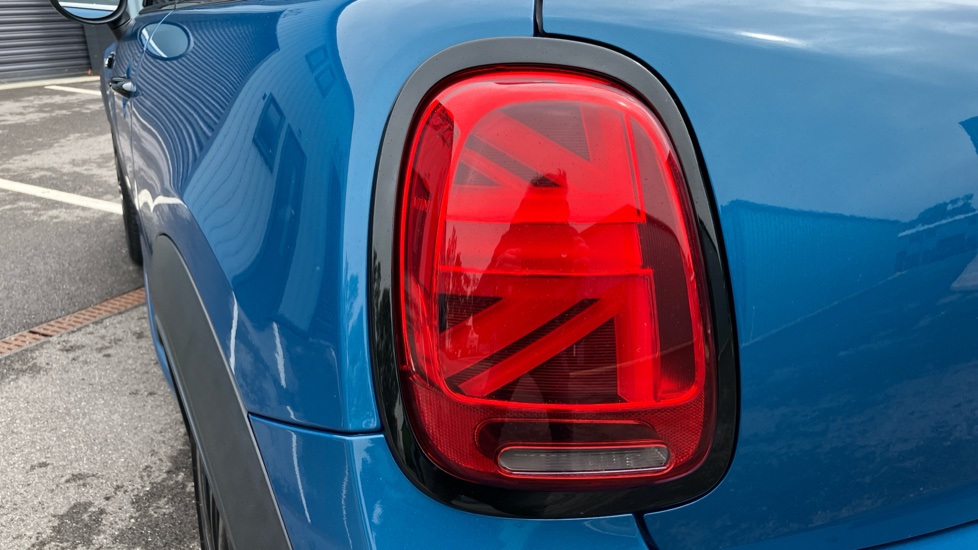MINI Convertible 2.0 Cooper S Sport 2dr Auto Petrol Convertible - Image 22
