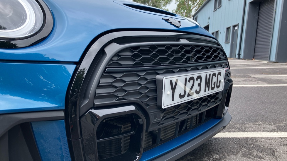 MINI Convertible 2.0 Cooper S Sport 2dr Auto Petrol Convertible - Image 27