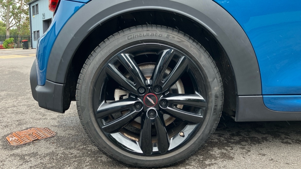 MINI Convertible 2.0 Cooper S Sport 2dr Auto Petrol Convertible - Image 34