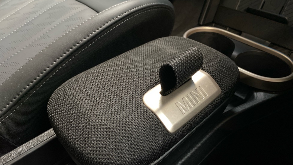 MINI Cooper 2.0 S Sport 3dr Auto Petrol Hatchback - Image 19