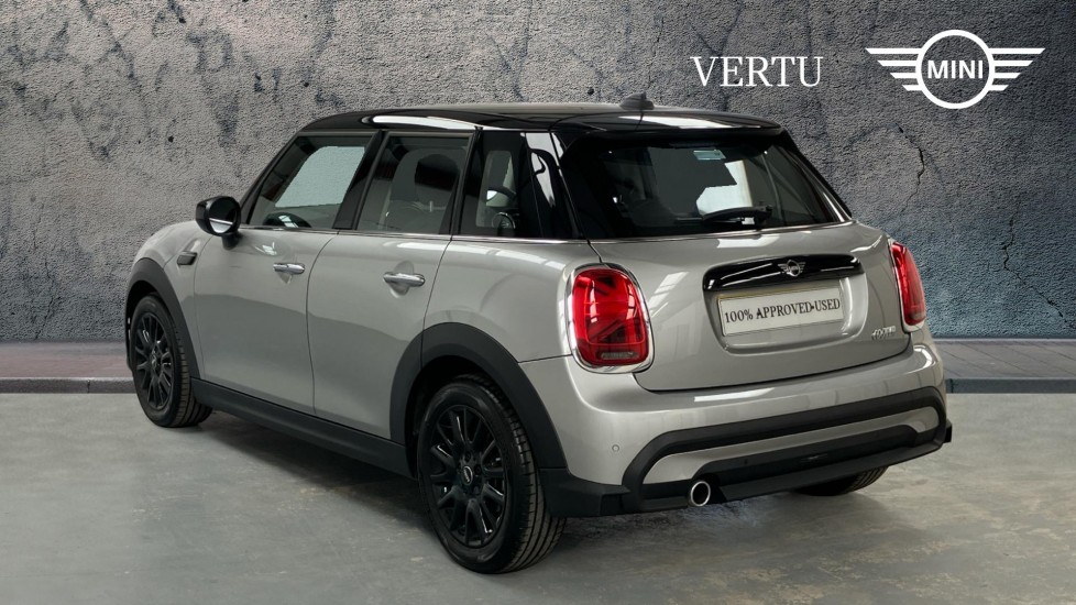MINI Hatchback 1.5 Cooper Classic Premium 5dr Auto Petrol Hatchback - Image 2