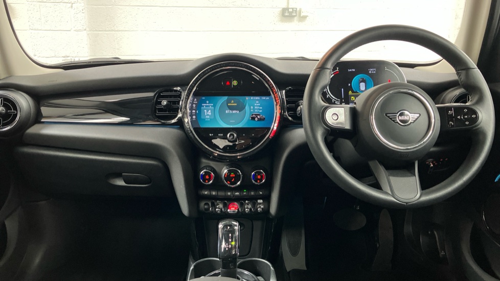 MINI Hatchback 1.5 Cooper Classic Premium 5dr Auto Petrol Hatchback - Image 4