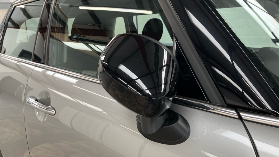 MINI Hatchback 1.5 Cooper Classic Premium 5dr Auto Petrol Hatchback - Image 51