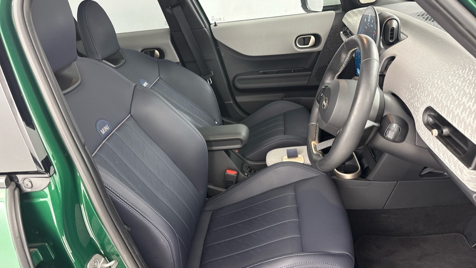 MINI Cooper 2.0 S Exclusive [Level 2] 5dr Auto Petrol Hatchback - Image 11