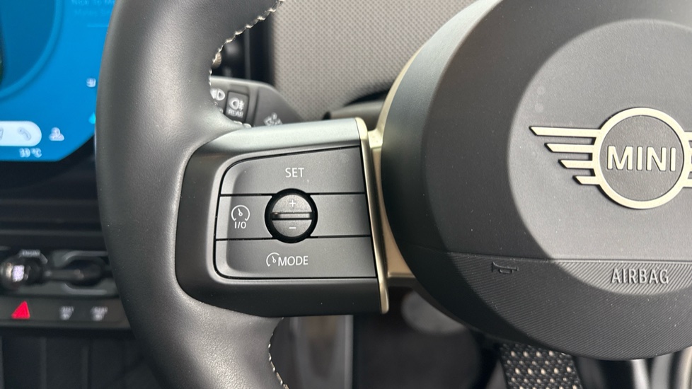 MINI Cooper 2.0 S Exclusive [Level 2] 5dr Auto Petrol Hatchback - Image 17