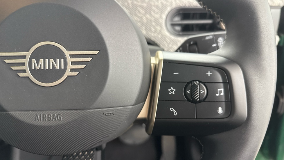 MINI Cooper 2.0 S Exclusive [Level 2] 5dr Auto Petrol Hatchback - Image 18