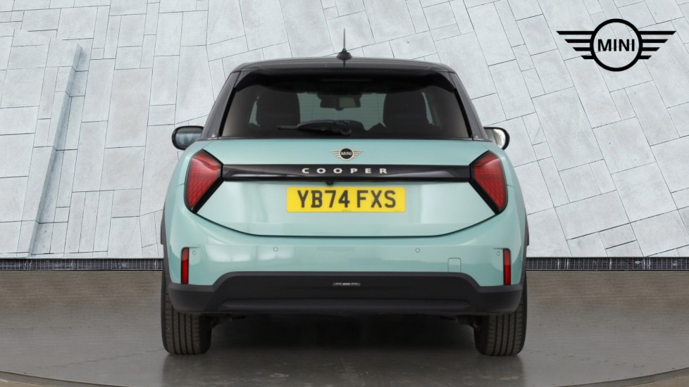 MINI Cooper 1.5 C Classic 5dr Auto Petrol Hatchback - Image 15