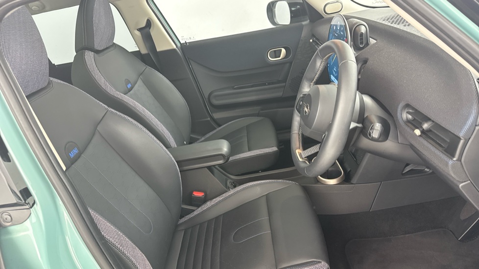 MINI Cooper 1.5 C Classic 5dr Auto Petrol Hatchback - Image 11