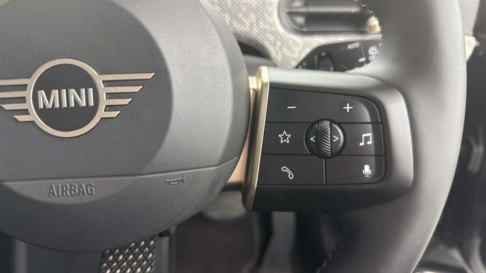 MINI Cooper 1.5 C Exclusive 5dr Auto Petrol Hatchback - Image 18