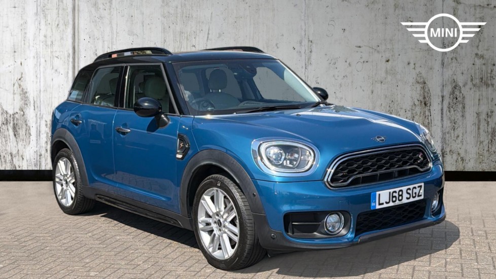 2018 MINI COUNTRYMAN