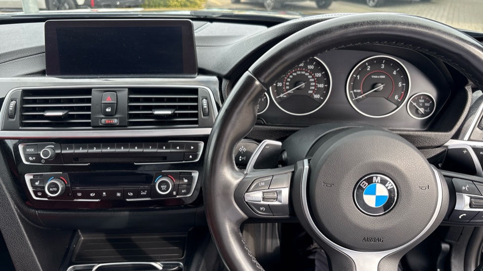 BMW 3 Series 320d M Sport Shadow Edition 4dr Diesel Saloon - Image 10