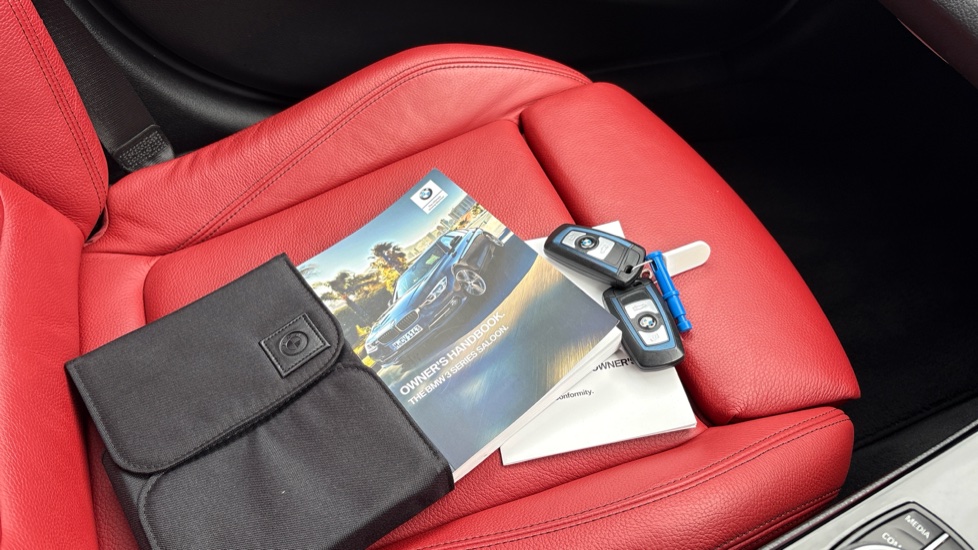 BMW 3 Series 320d M Sport Shadow Edition 4dr Diesel Saloon - Image 19
