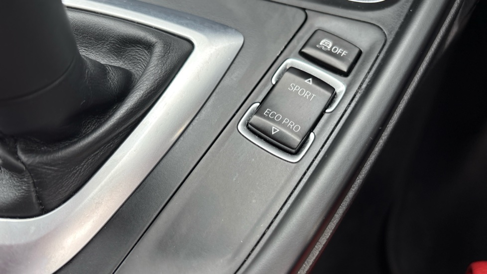 BMW 3 Series 320d M Sport Shadow Edition 4dr Diesel Saloon - Image 31
