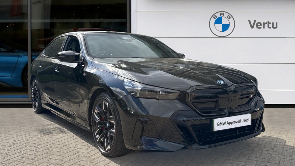 BMW i5 442kW M60 xDrive 84kWh 4dr Auto Electric Saloon - Image 1