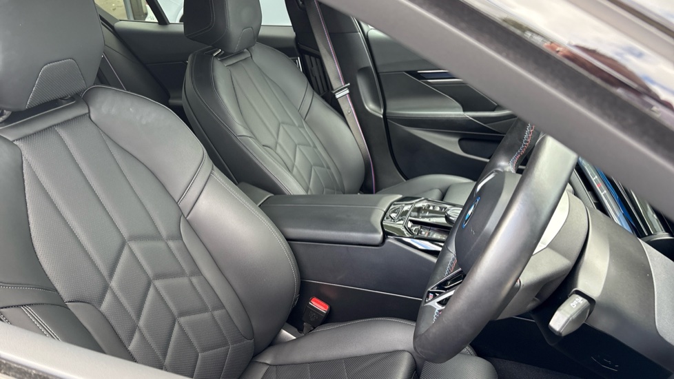 BMW i5 442kW M60 xDrive 84kWh 4dr Auto Electric Saloon - Image 11