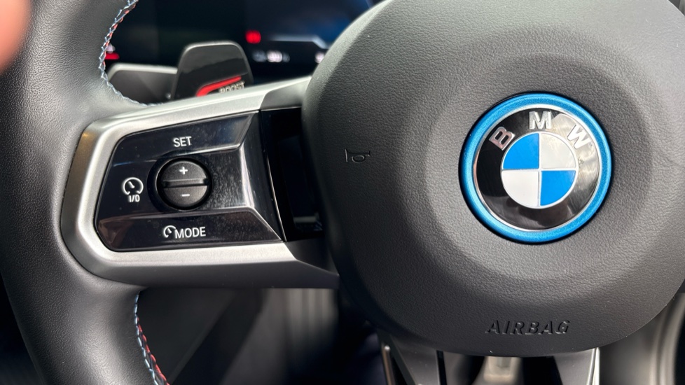 BMW i5 442kW M60 xDrive 84kWh 4dr Auto Electric Saloon - Image 17