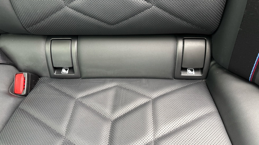 BMW i5 442kW M60 xDrive 84kWh 4dr Auto Electric Saloon - Image 32