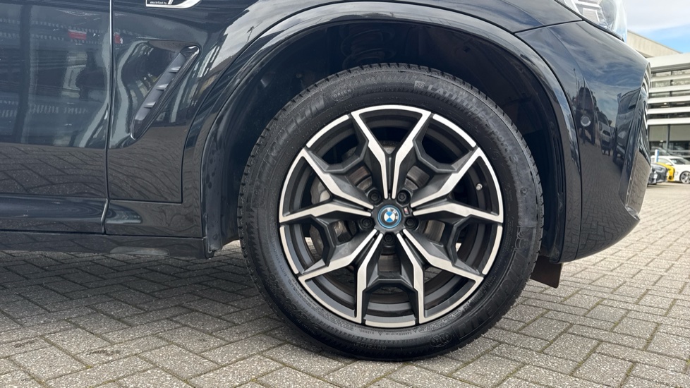 BMW X3 xDrive 30e M Sport 5dr Auto Estate - Image 14