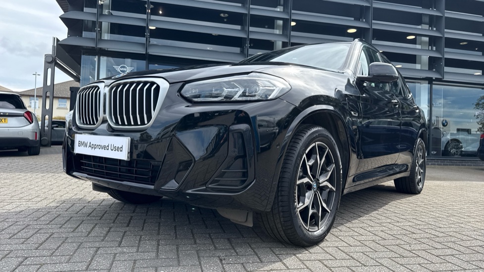 BMW X3 xDrive 30e M Sport 5dr Auto Estate - Image 25