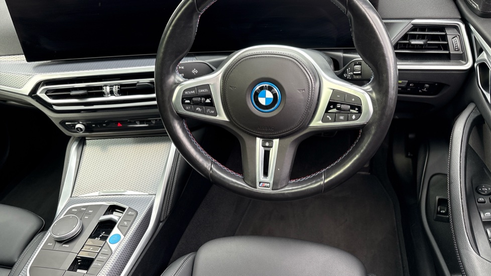 BMW i4 400kW M50 83.9kWh 5dr Auto Electric Hatchback - Image 4