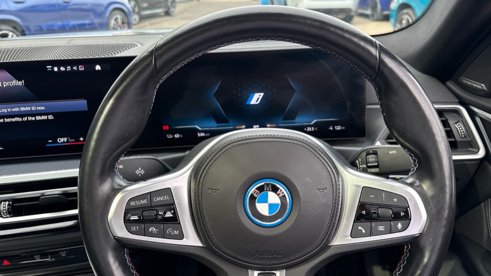 BMW i4 400kW M50 83.9kWh 5dr Auto Electric Hatchback - Image 5