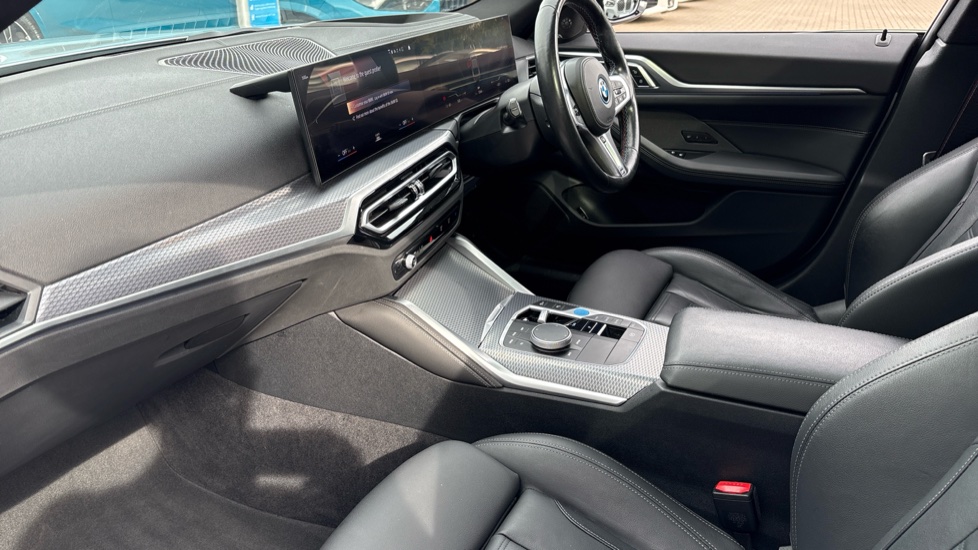 BMW i4 400kW M50 83.9kWh 5dr Auto Electric Hatchback - Image 7